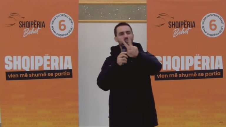 900-0-1744986446xlapaj-dhe-soko-ne-fushate-frame-627-595